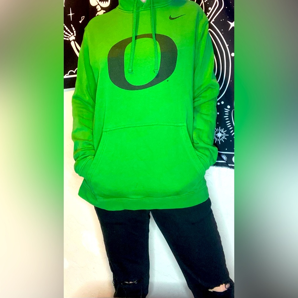 Used Ducks hoodie in size XL